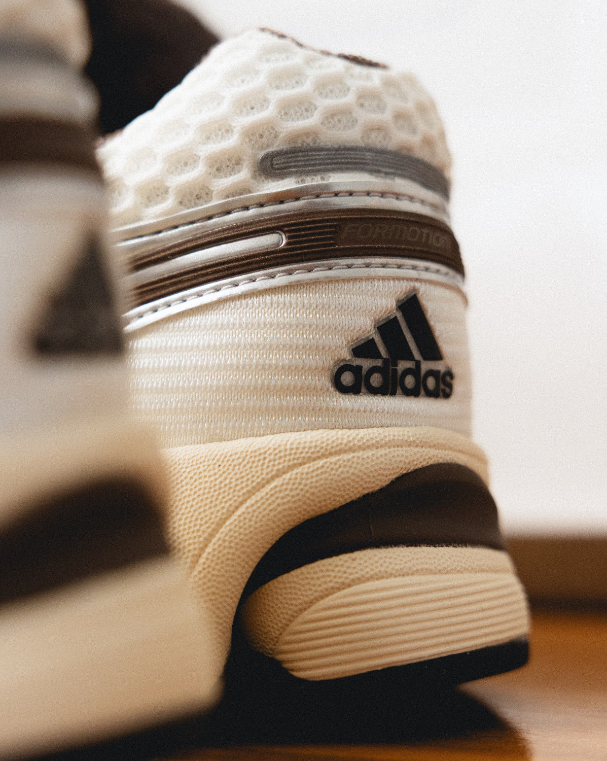 Adidas Adistar Control 5 - Image 3