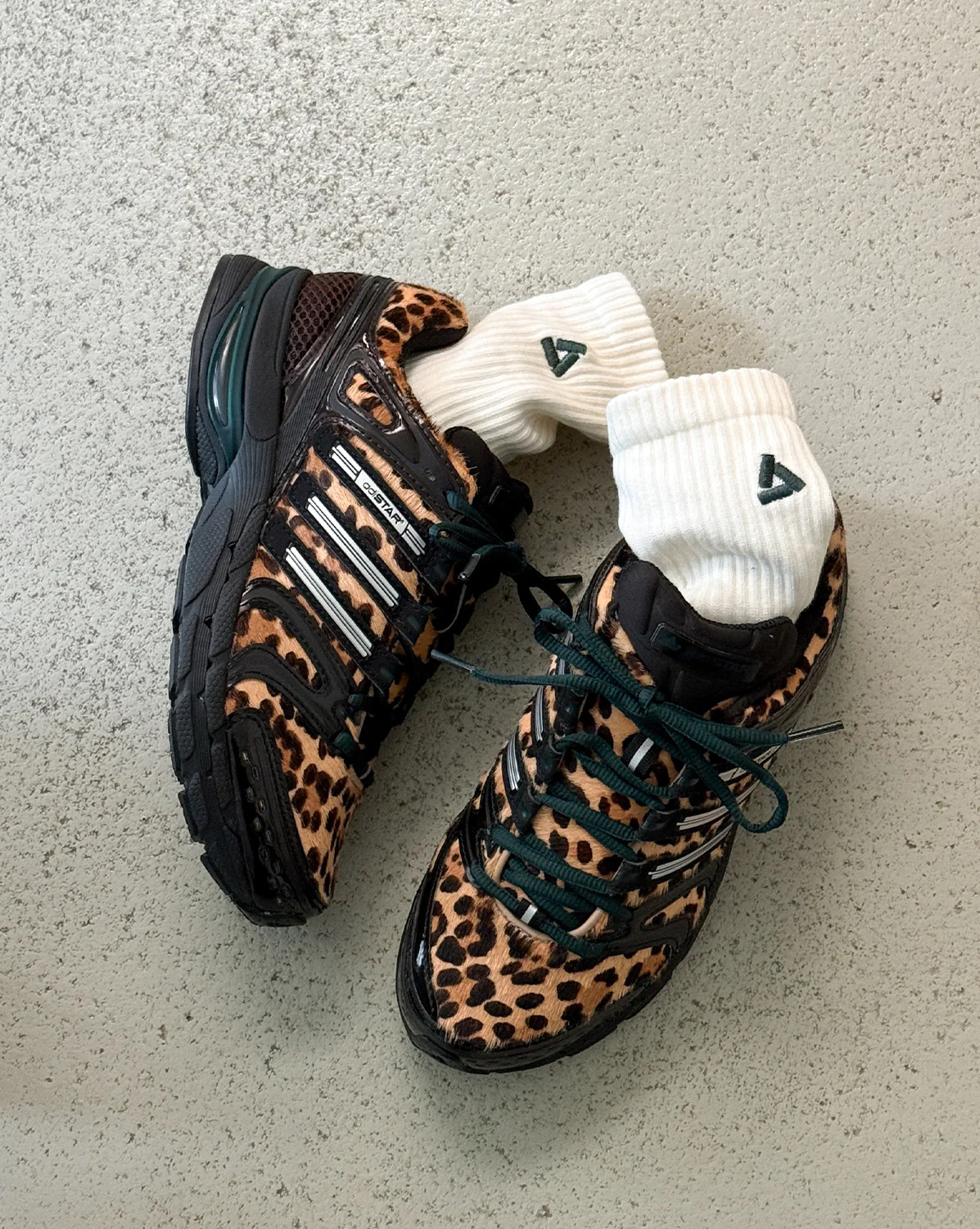 Adidas Adistar Control 5 W *Leopard* - Image 2