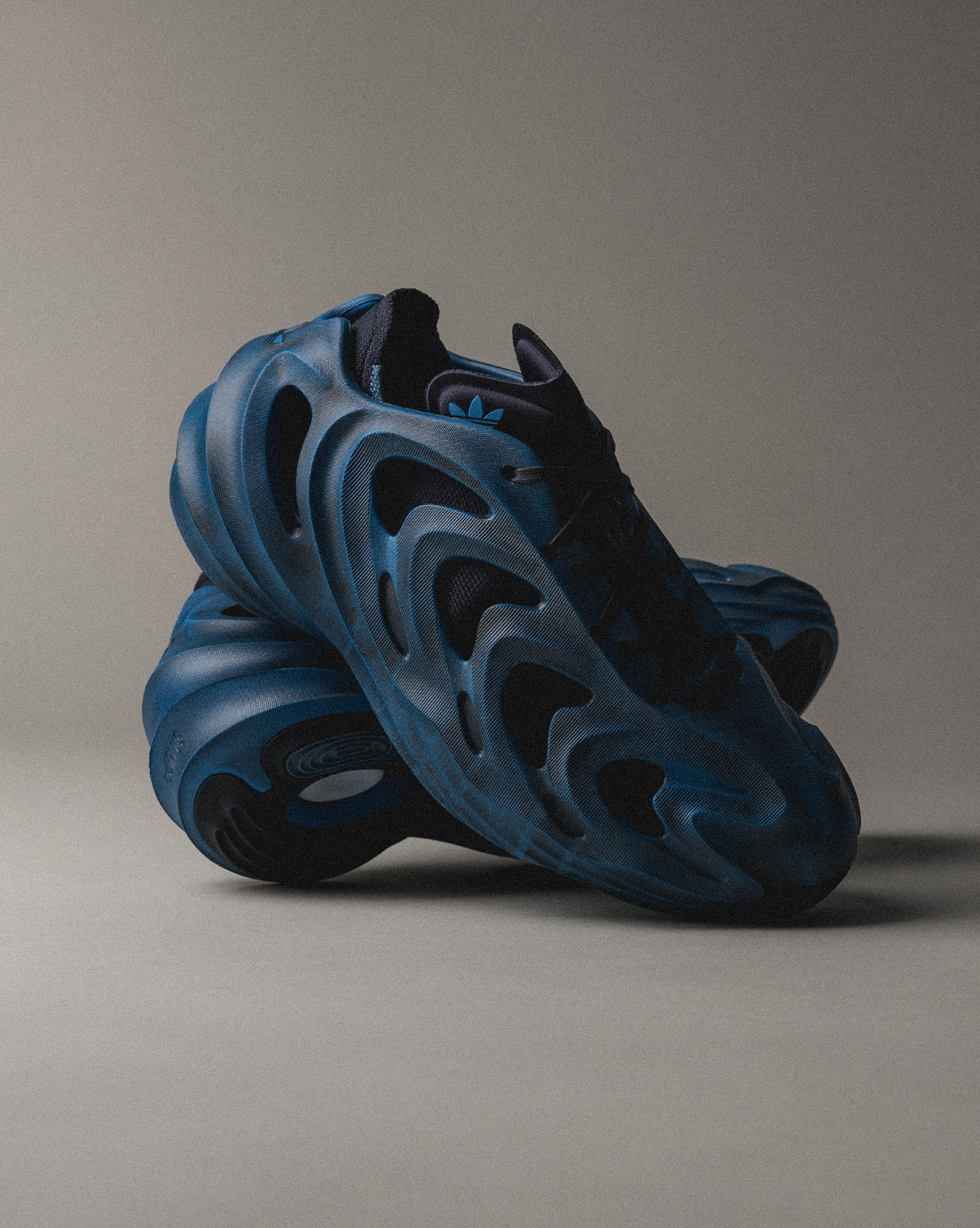 Adidas COS fomQUAKE - Image 4