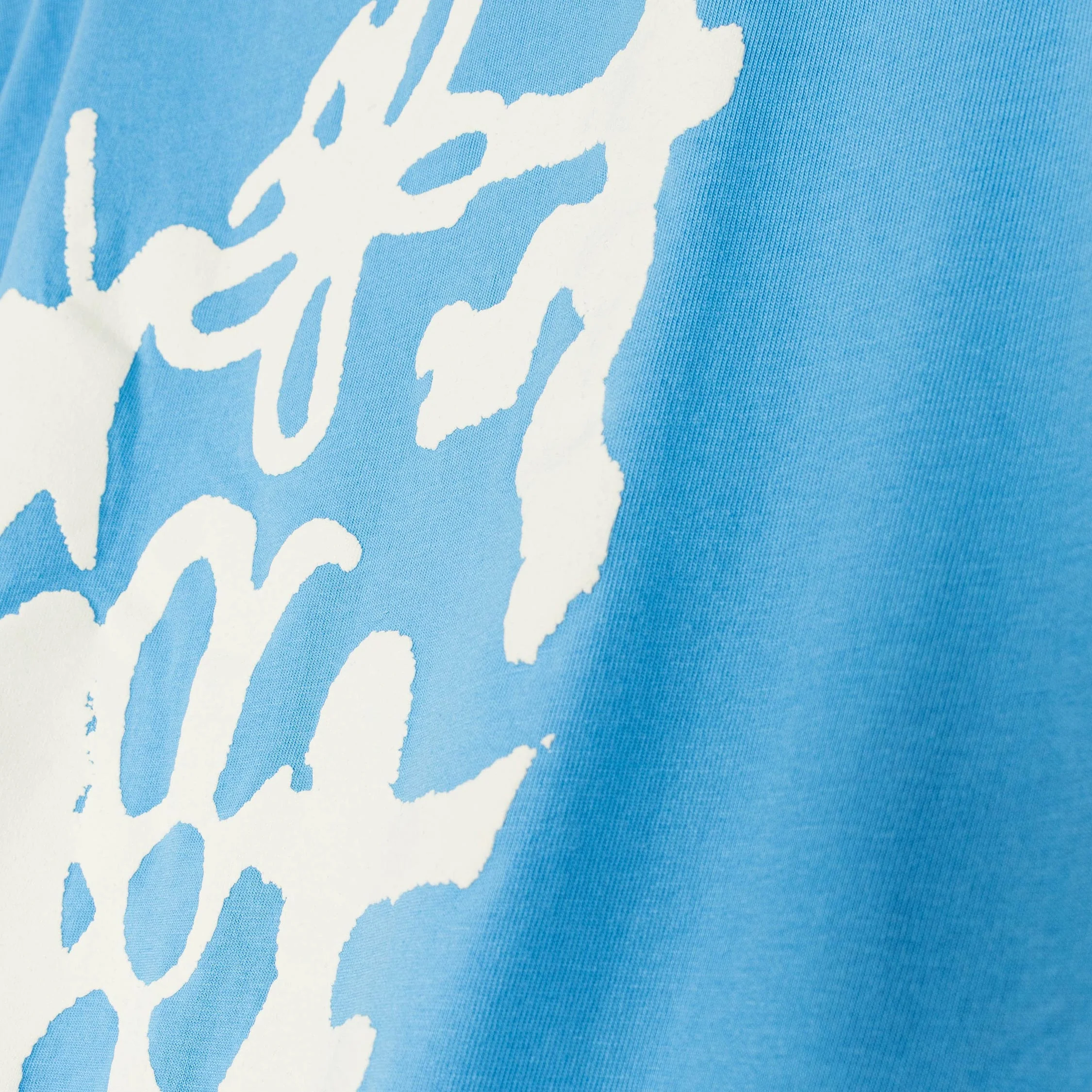 Arte Antwerp Blurry Back Print T-Shirt - Image 4