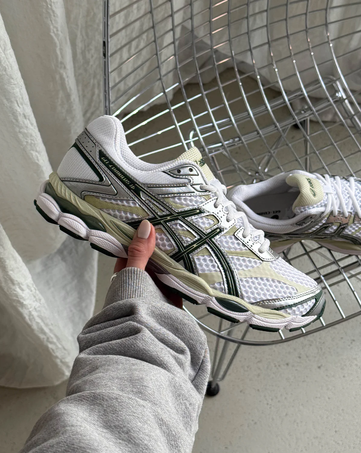 Asics GEL-Cumulus 16 - Image 2