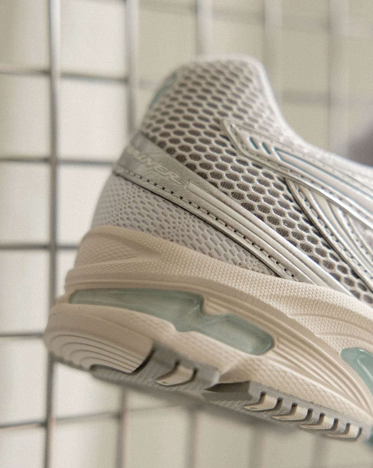Asics GEL-DS Trainer 14 - Image 3