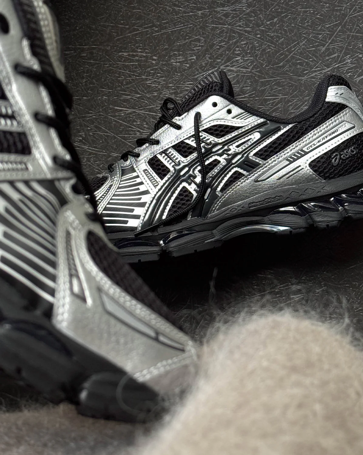 Asics GEL-Kayano 12.1 - Image 3