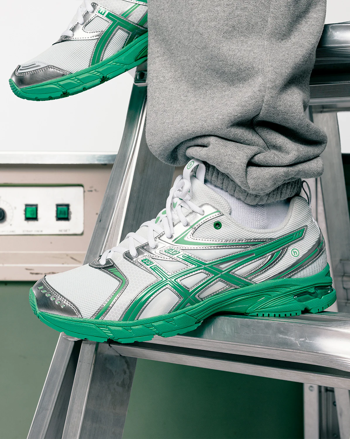 Asics x Hidden NY GEL-DS Trainer 14 - Image 2