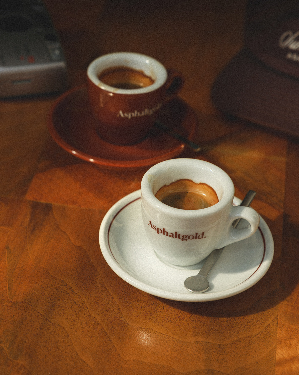 Asphaltgold Espresso Set - Image 3