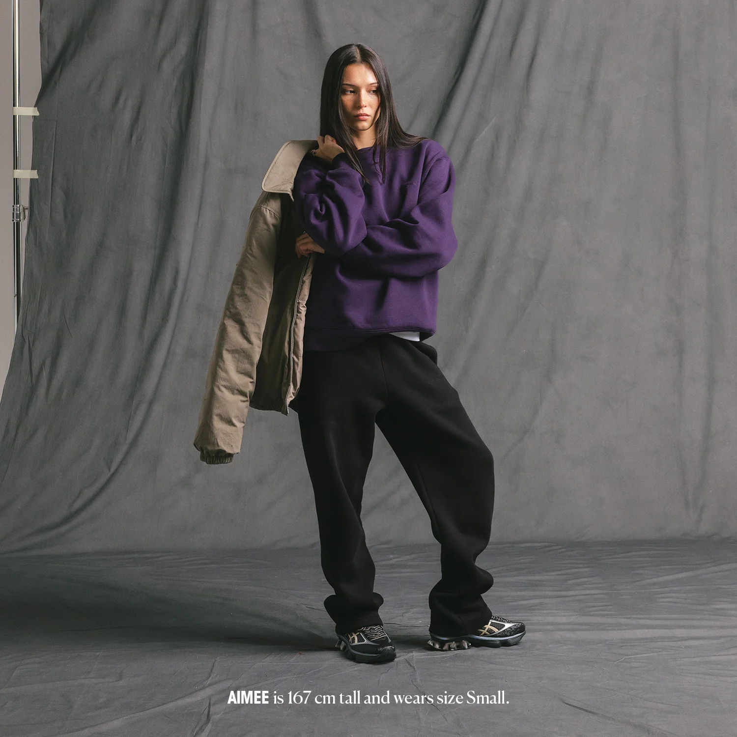 Asphaltgold Essential Crewneck - Image 3