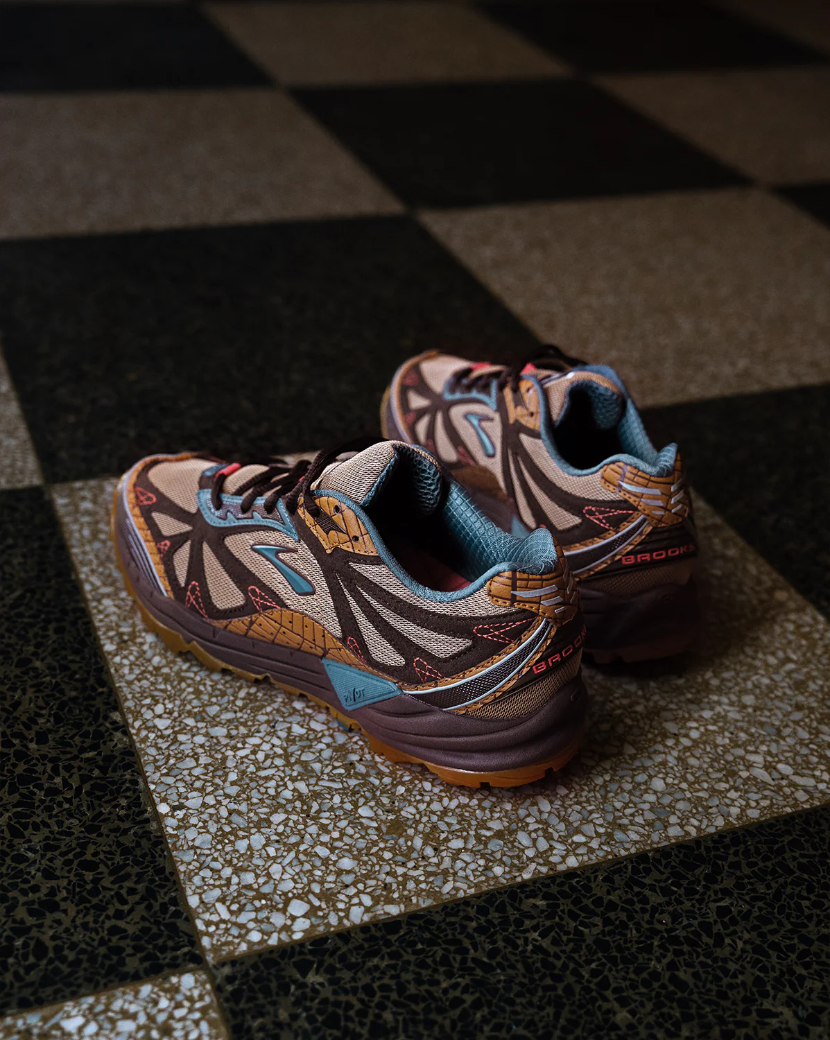 Brooks x Staple Cascadia 1 - Image 2