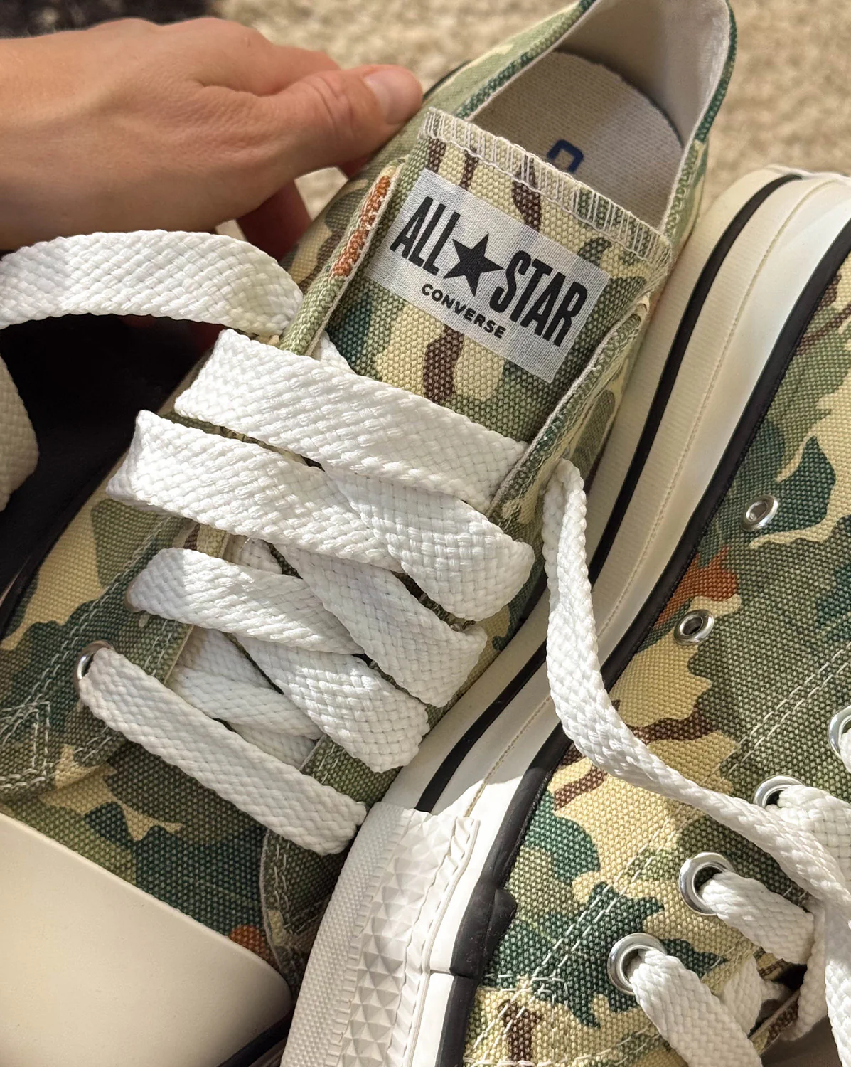 Converse Chuck Taylor Throwback OX - Image 3