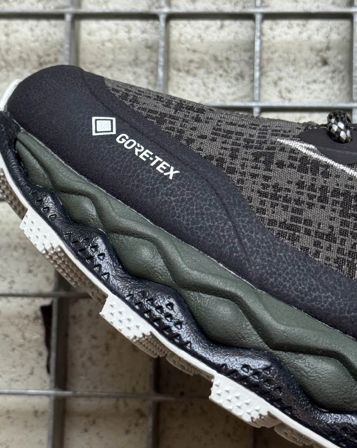Mizuno x Maharishi Wave Mujin LS GTX - Image 3