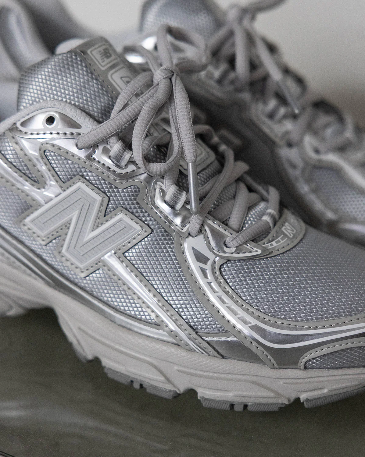 New Balance 740 - Image 3