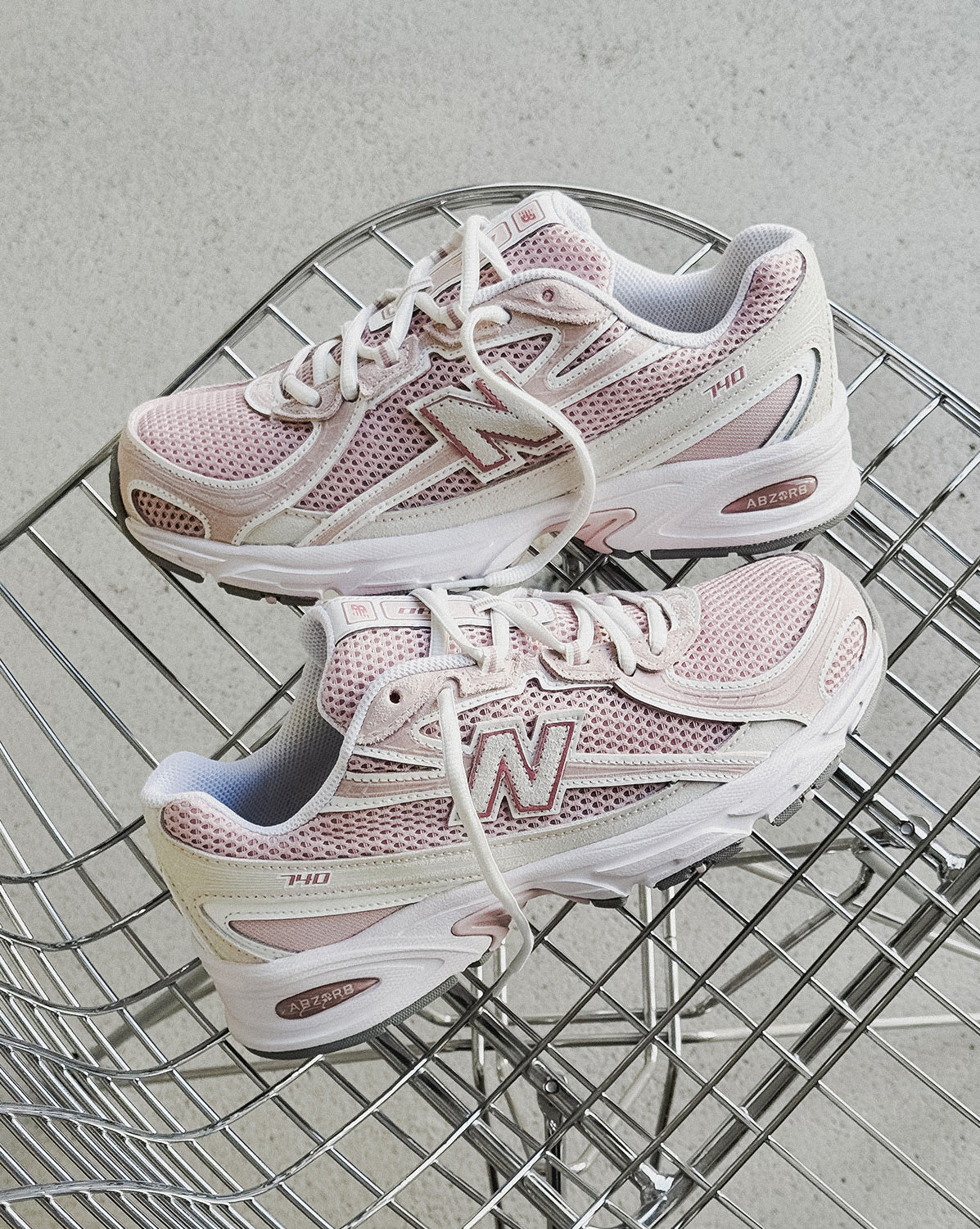 New Balance 740 - Image 2