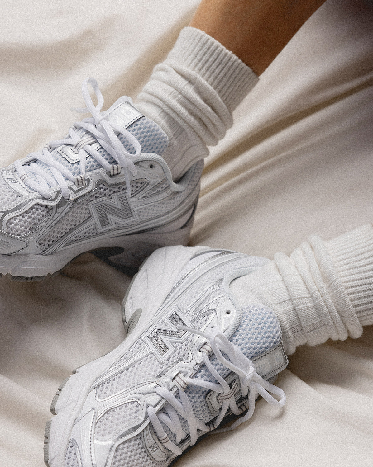 New Balance 740 - Image 3