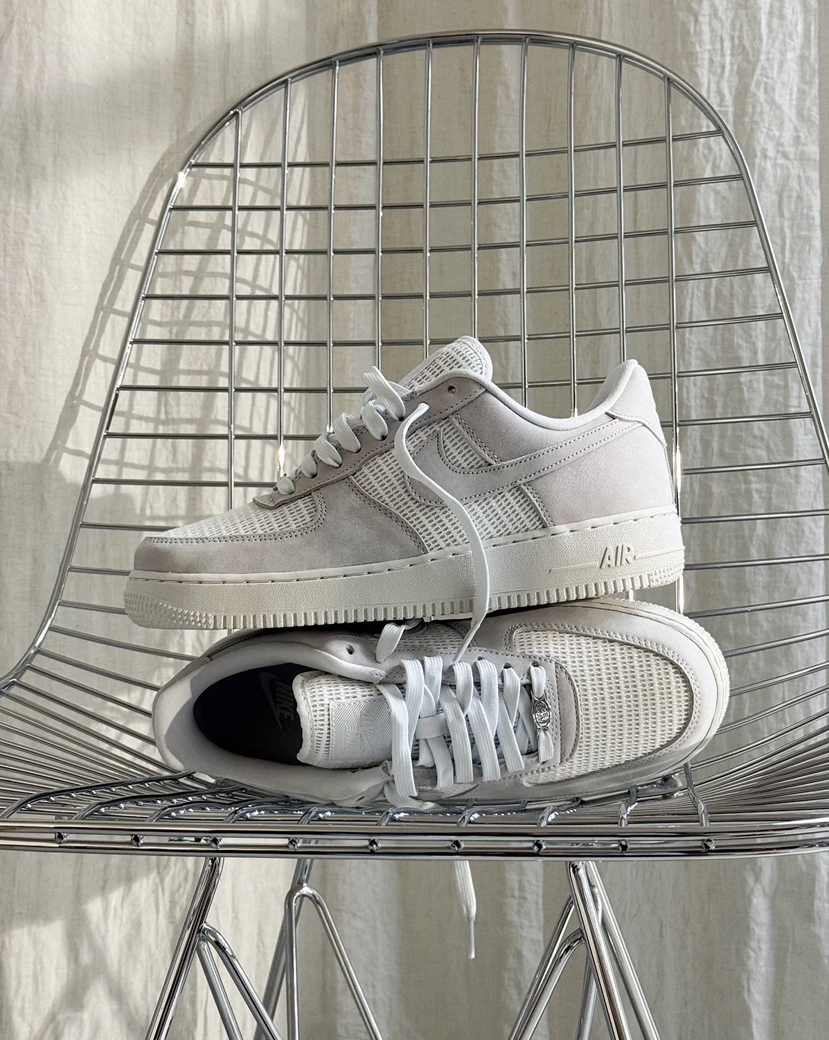 Nike Air Force 1 '07 LV8 - Image 2