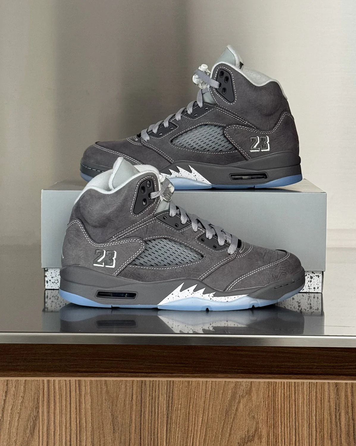 Nike Air Jordan 5 Retro *Wolf Grey* - Image 2