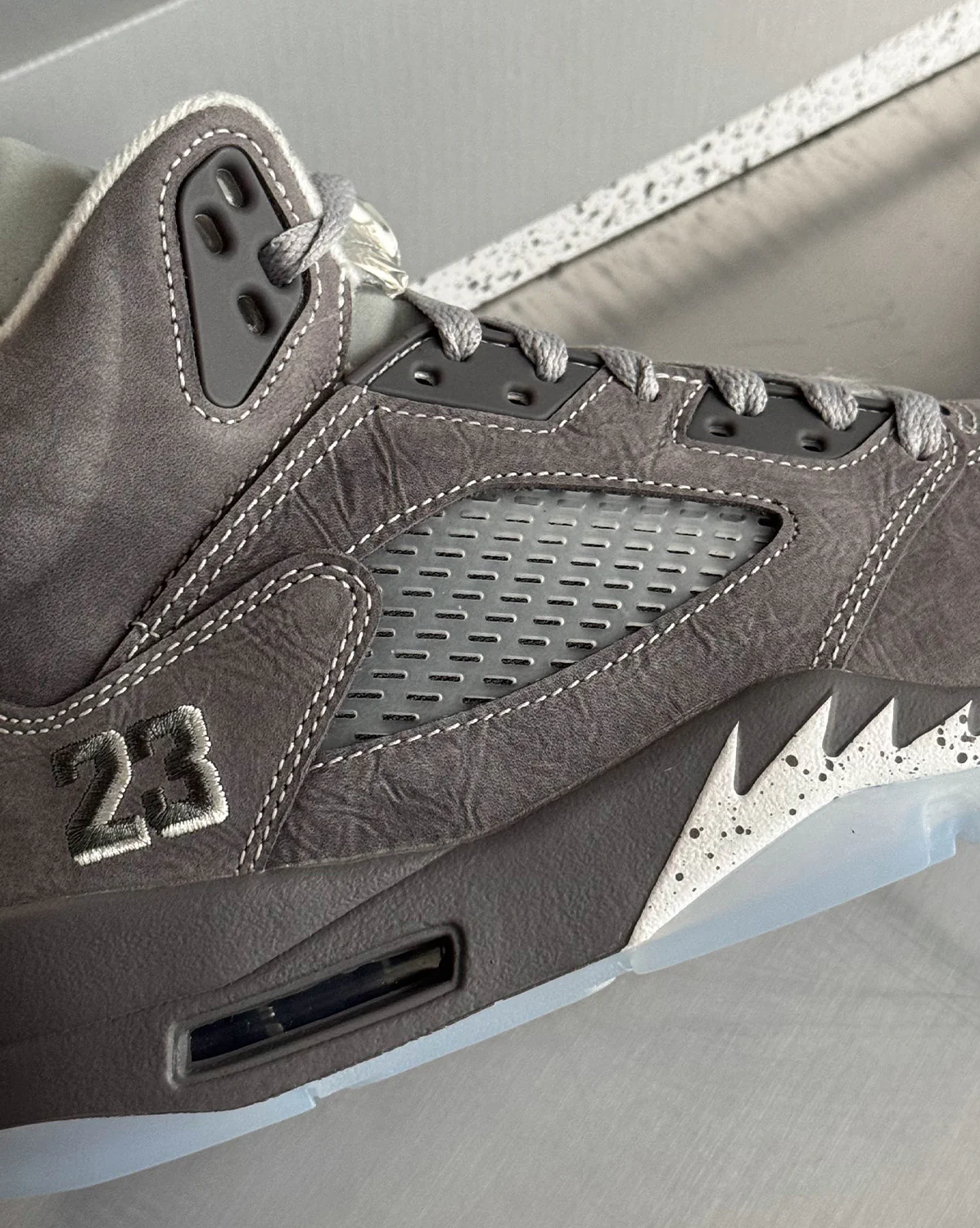 Nike Air Jordan 5 Retro *Wolf Grey* - Image 5