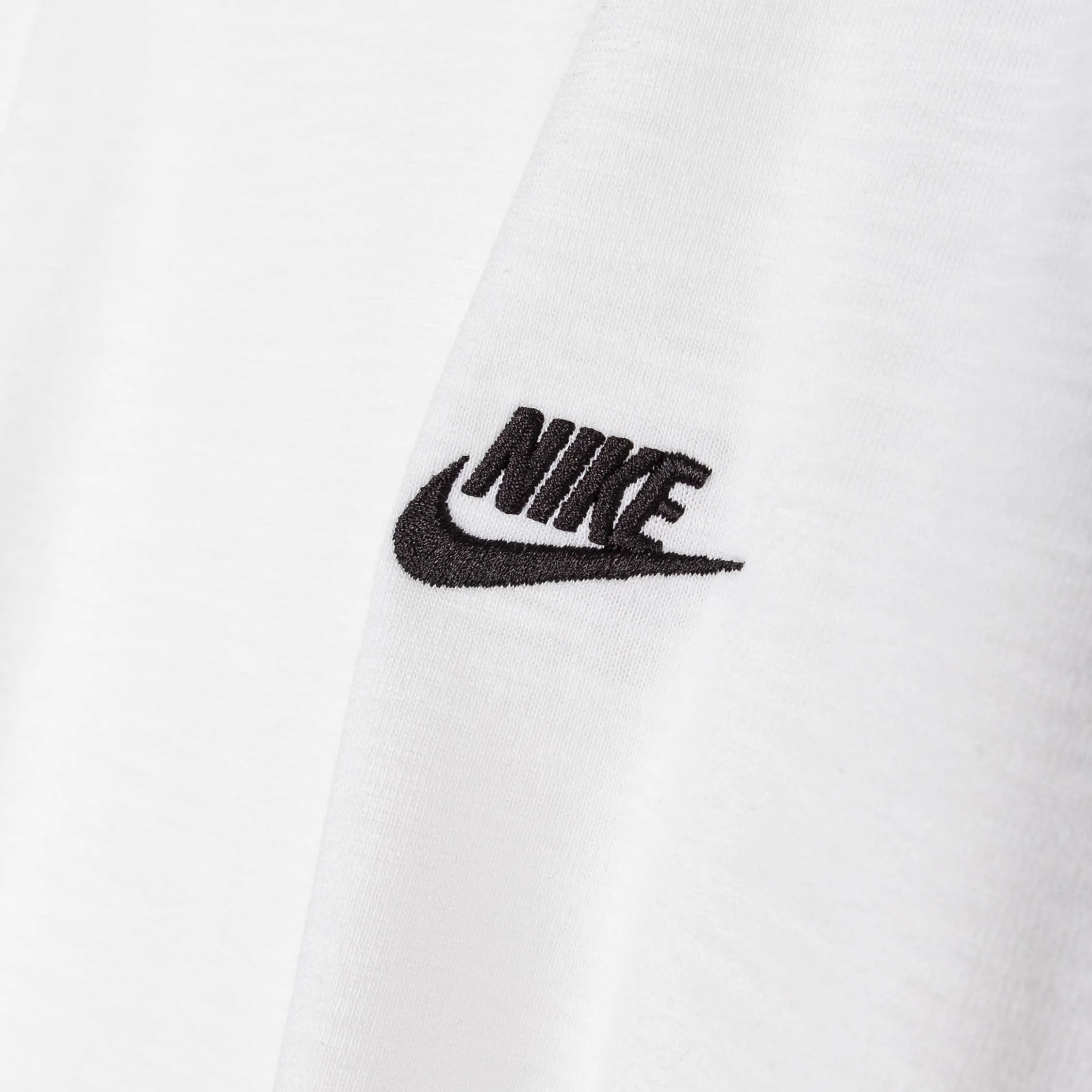 Nike Club 3/4-Sleeve Raglan Top - Image 4