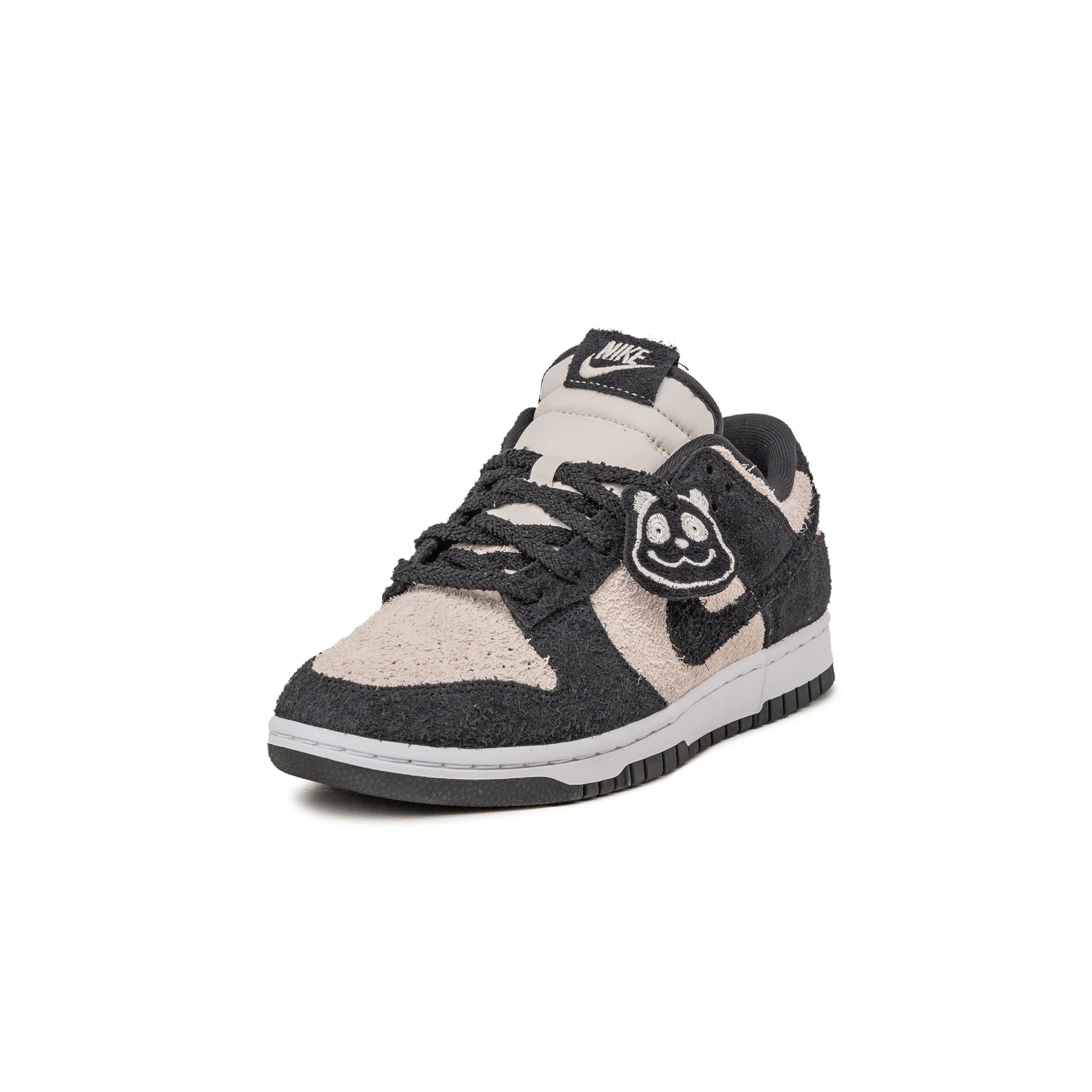 Nike Dunk Low Retro SE *Panda* - Image 4