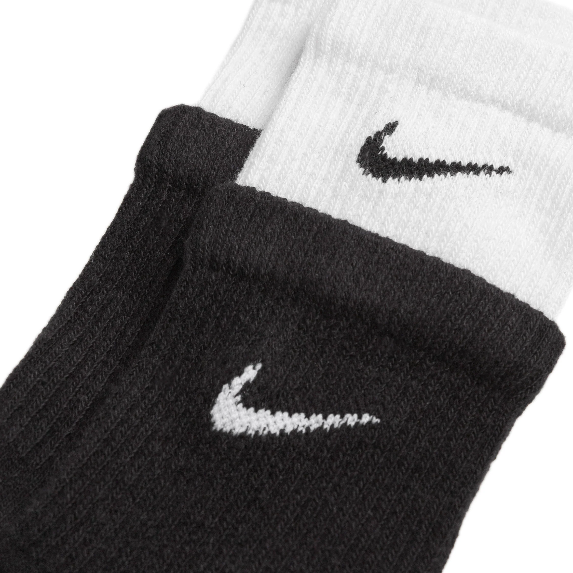 Nike Everyday Plus Cushioned Training Crew Socks - Image 2
