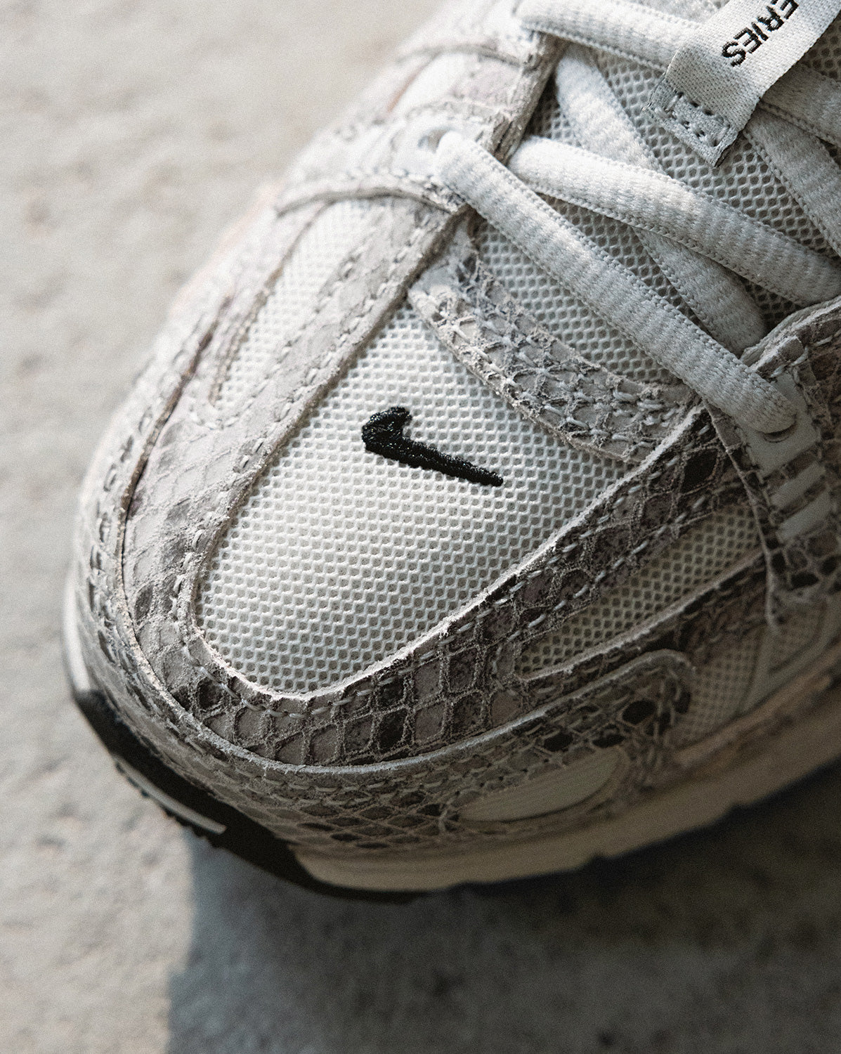Nike Nike Wmns P-6000 SE *Snakeskin* - Image 3