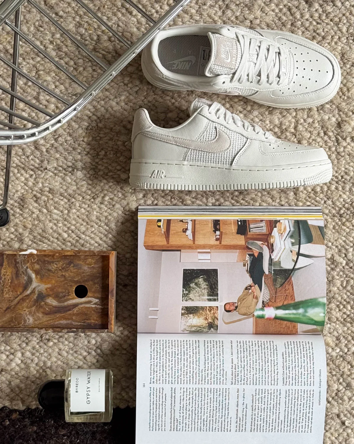 Nike Wmns Air Force 1 '07 - Image 2