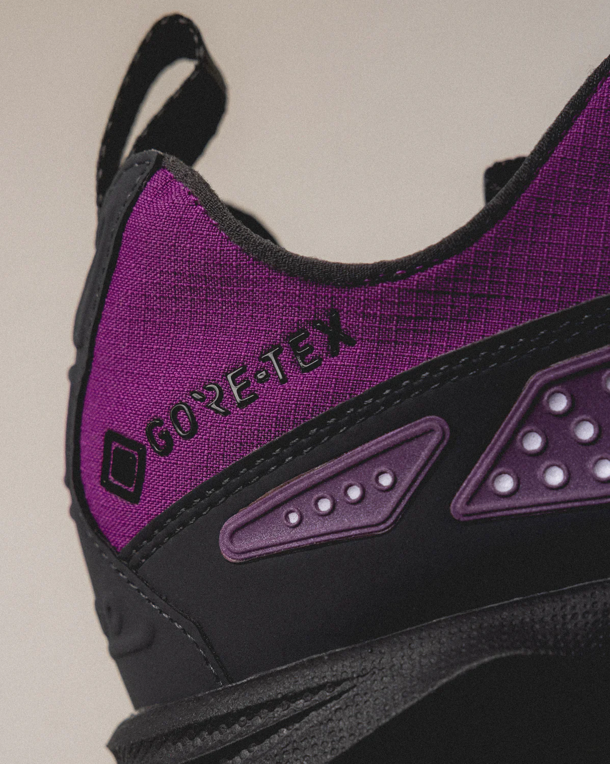 Nike Wmns Air Max SNDR *GTX* - Image 3