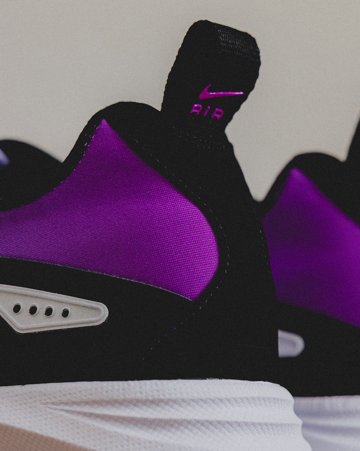 Nike Wmns Air Max SNDR - Image 2
