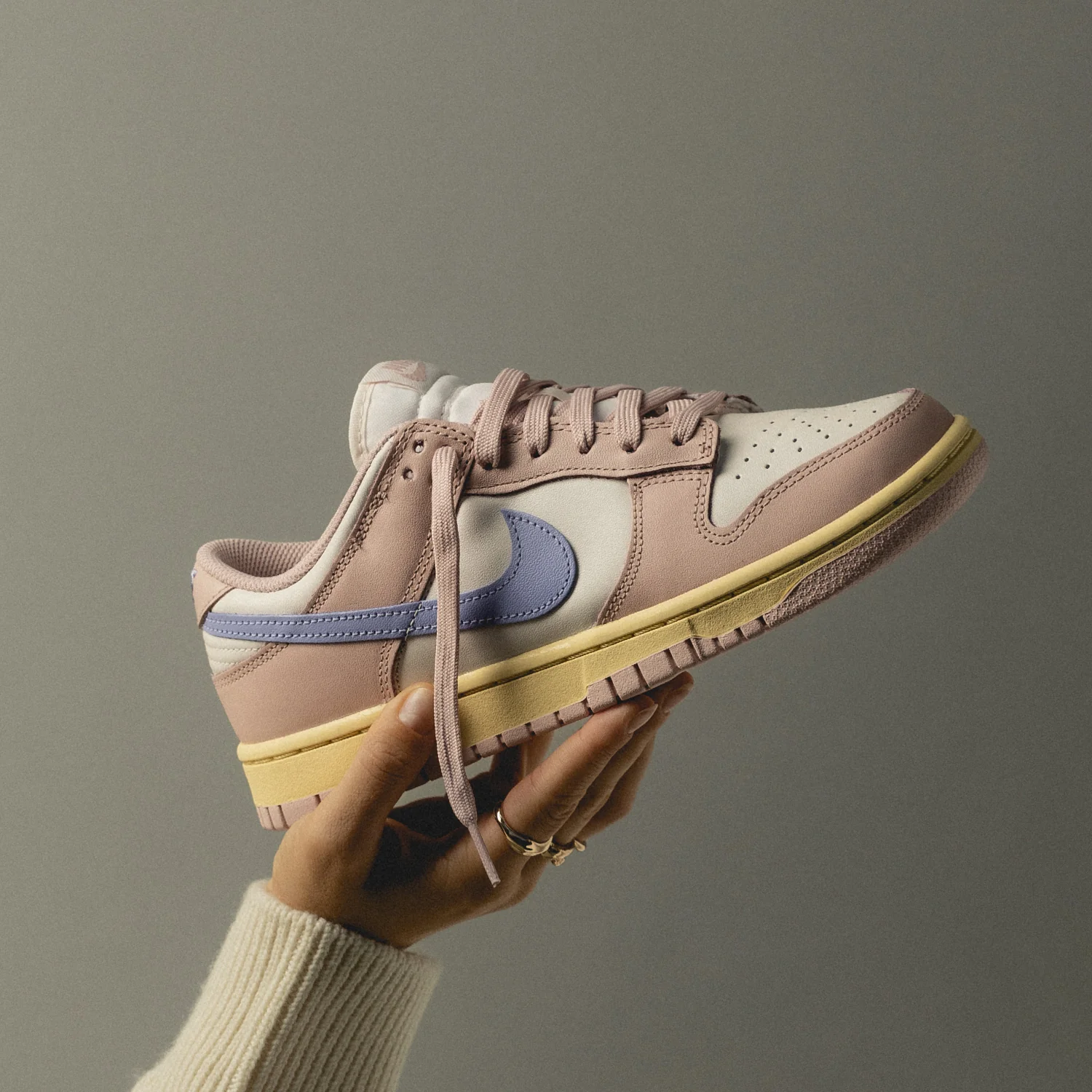 Nike Wmns Dunk Low *Pink Oxford* - Image 4