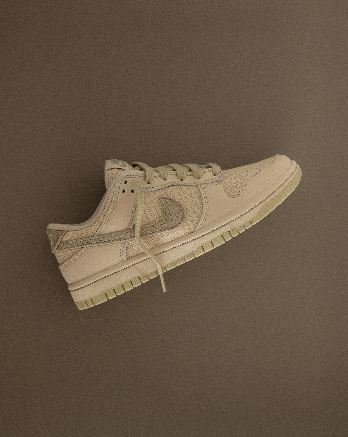 Nike Wmns Dunk Low - Image 2