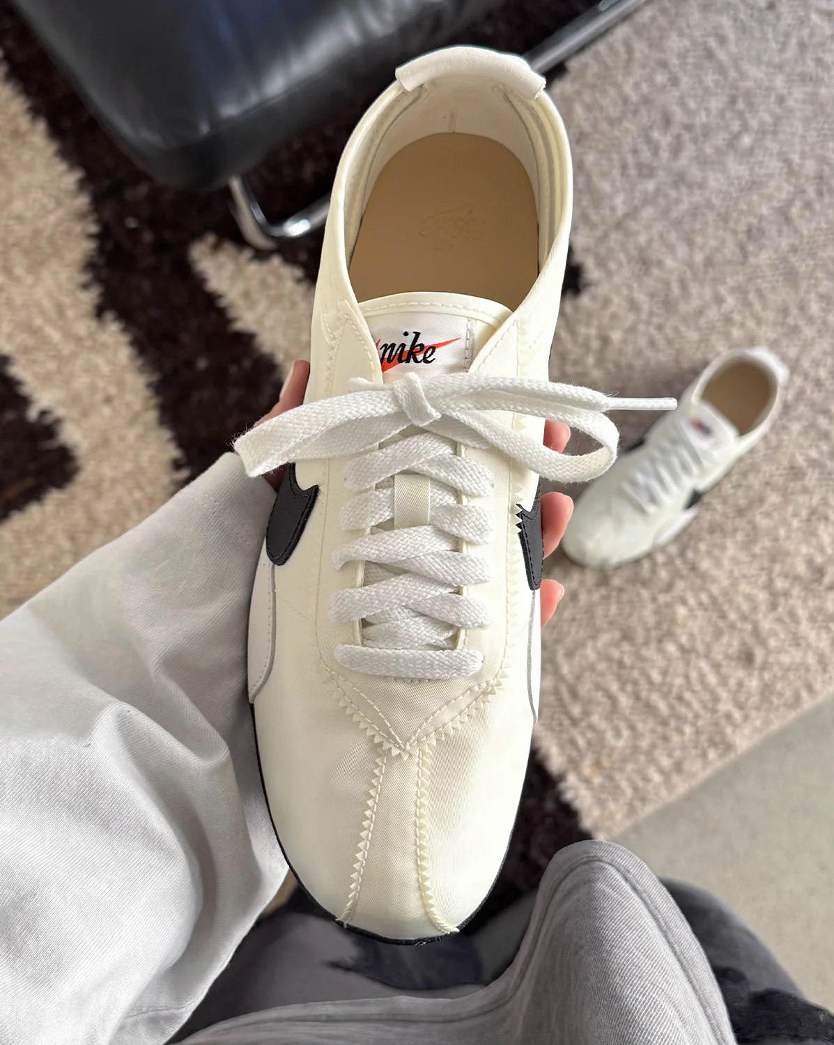 Nike Wmns Moon Shoe OG SP - Image 3
