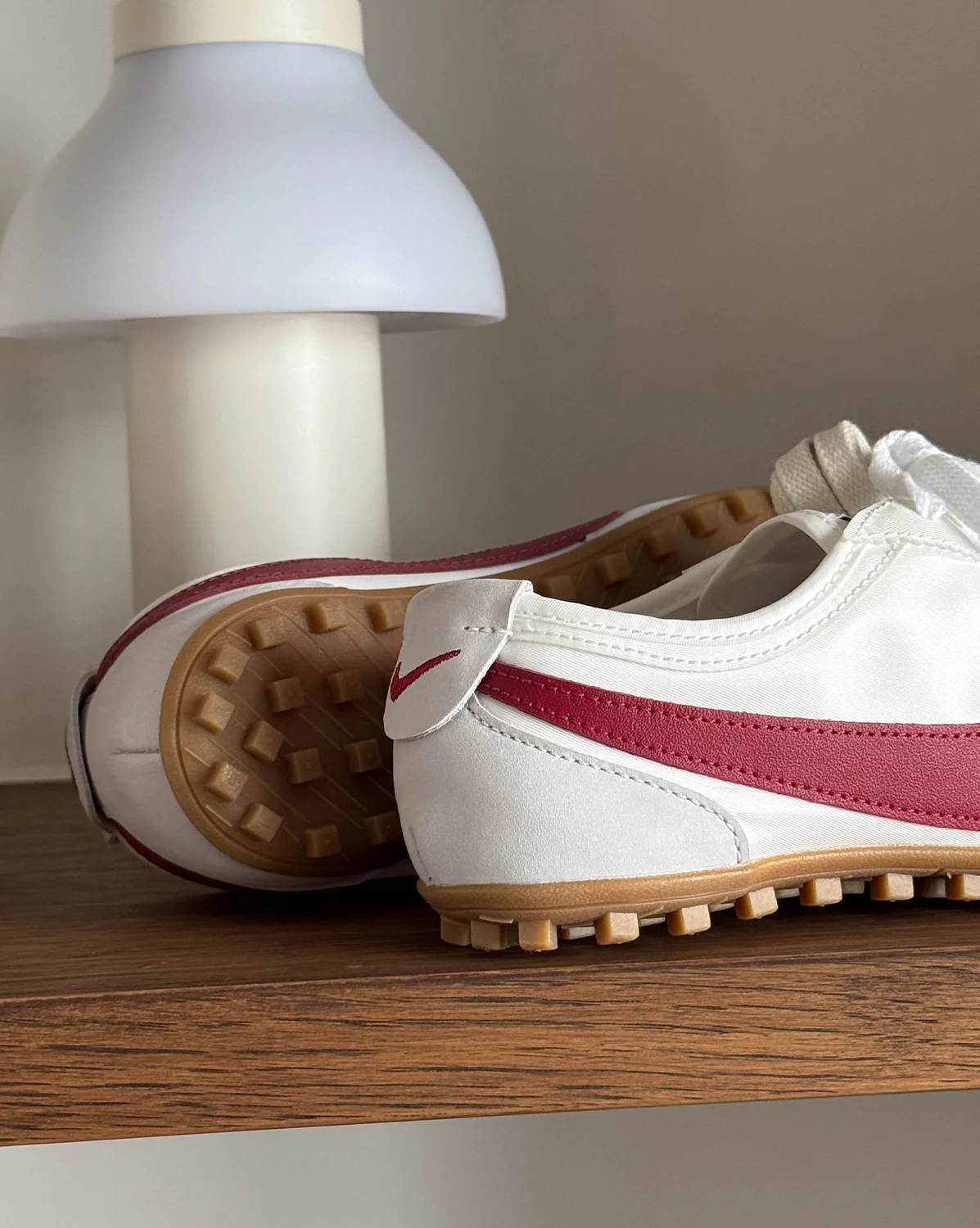 Nike Wmns Moon Shoe OG SP - Image 3