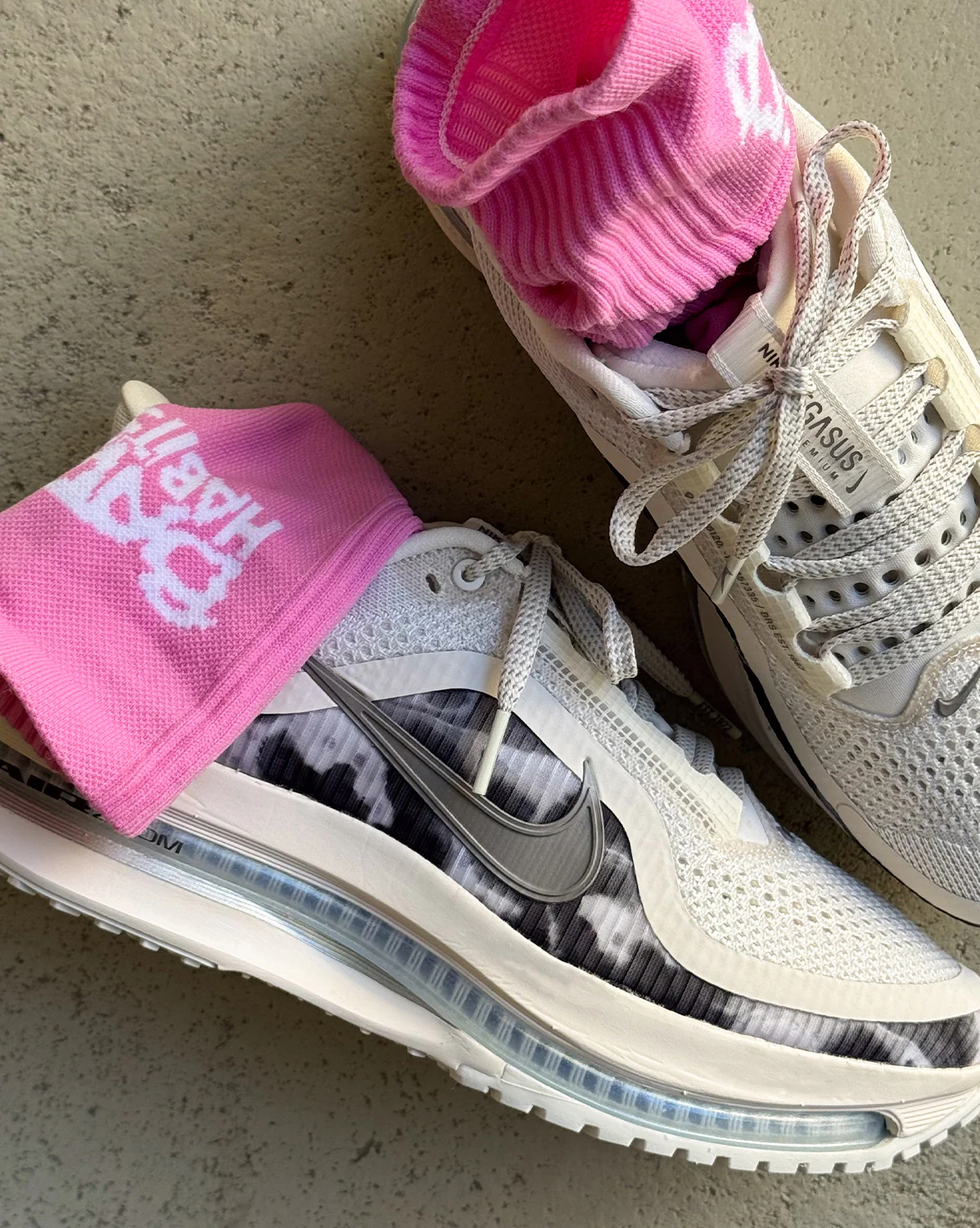 Nike Wmns Pegasus Premium - Image 2