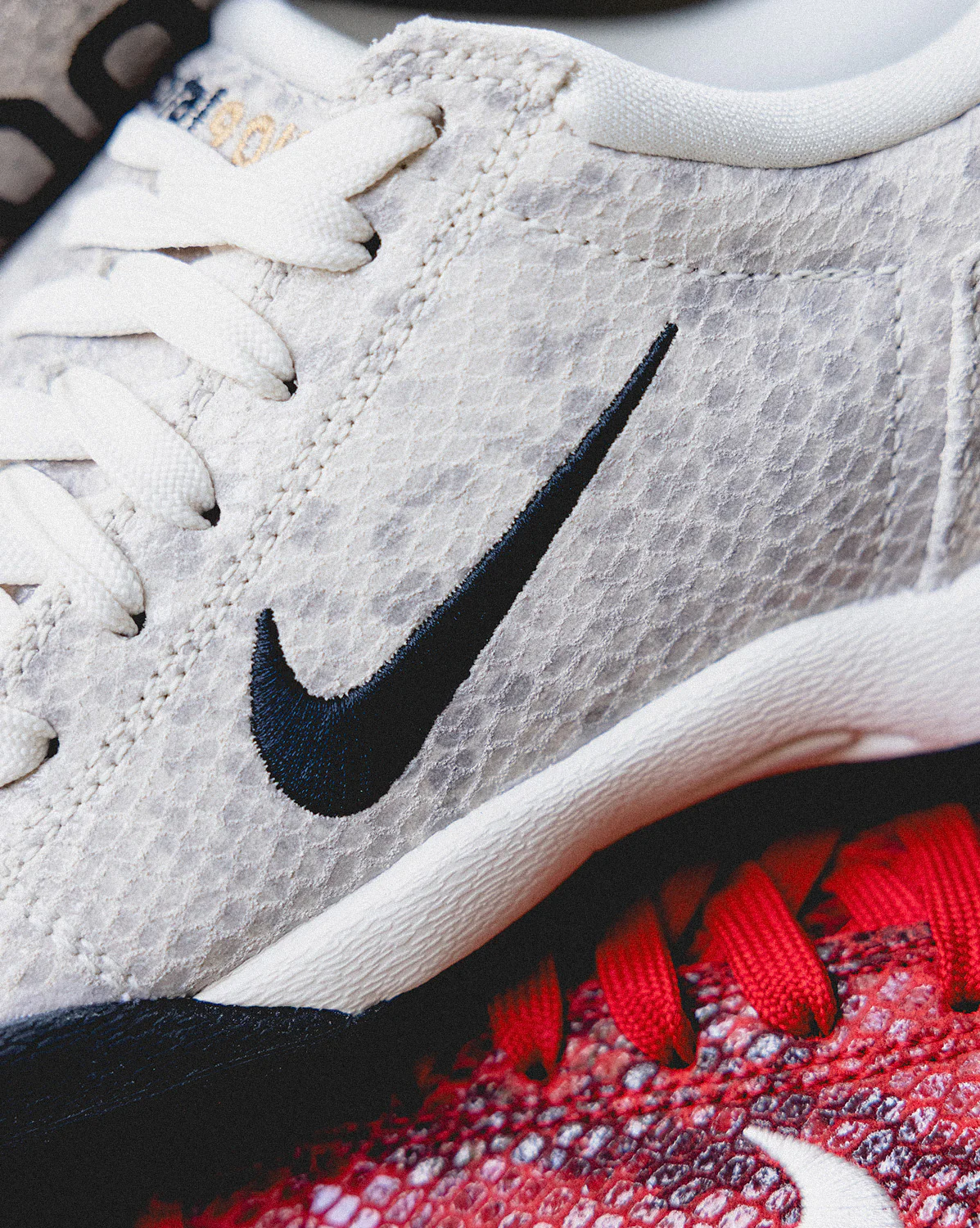 Nike Wmns Total 90 SE - Image 4