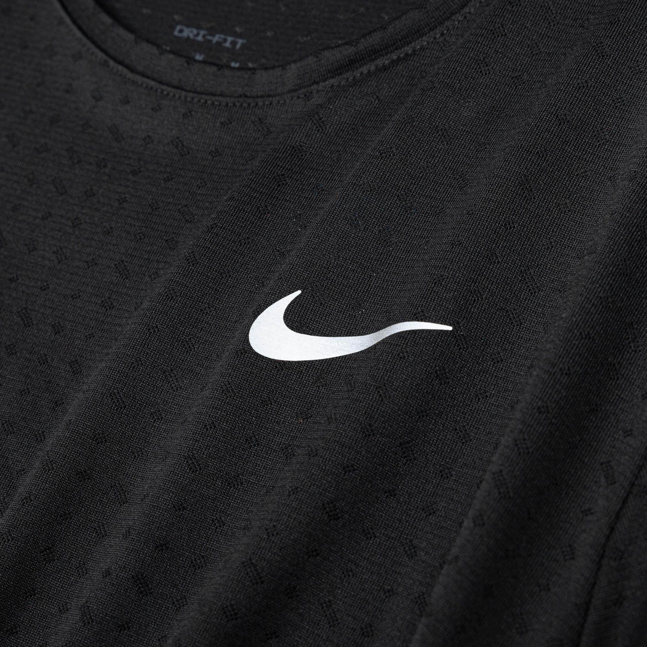 Nike	Miler Breathe Dri-Fit Short-Sleeved Running Shirt - Image 3