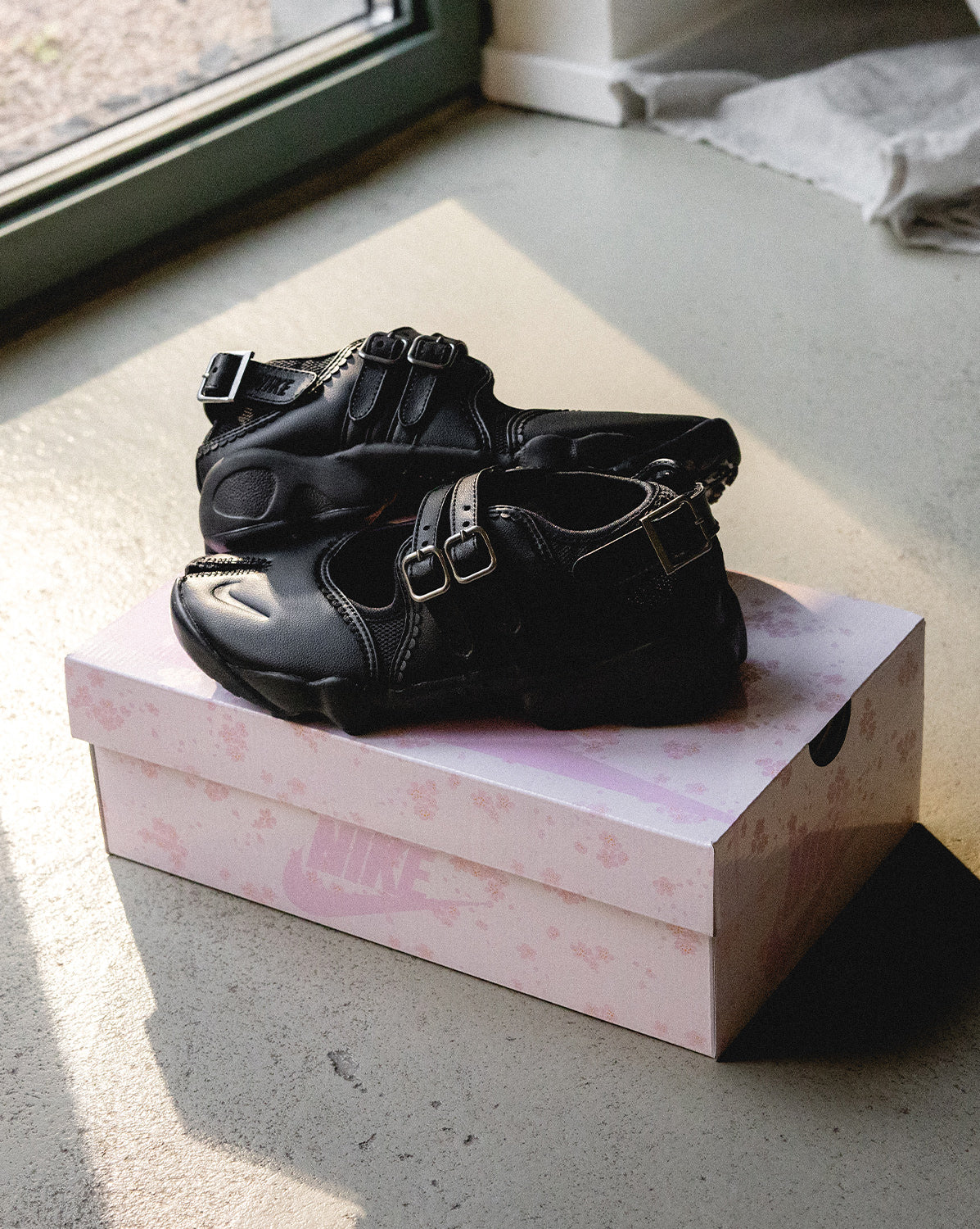Nike	Wmns Air Rift Breathe - Image 2