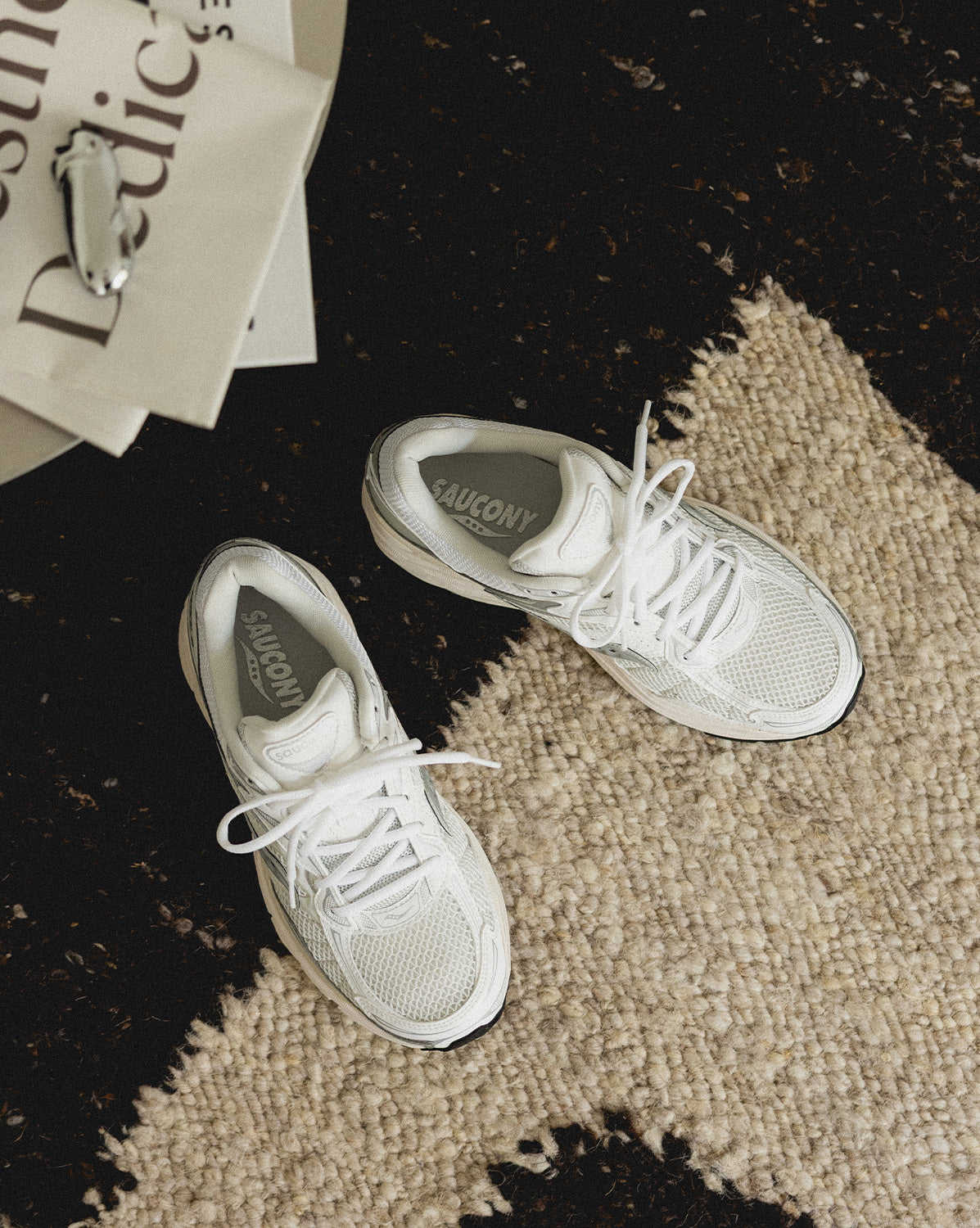 Saucony Pro Grid Omni 9 - Image 2