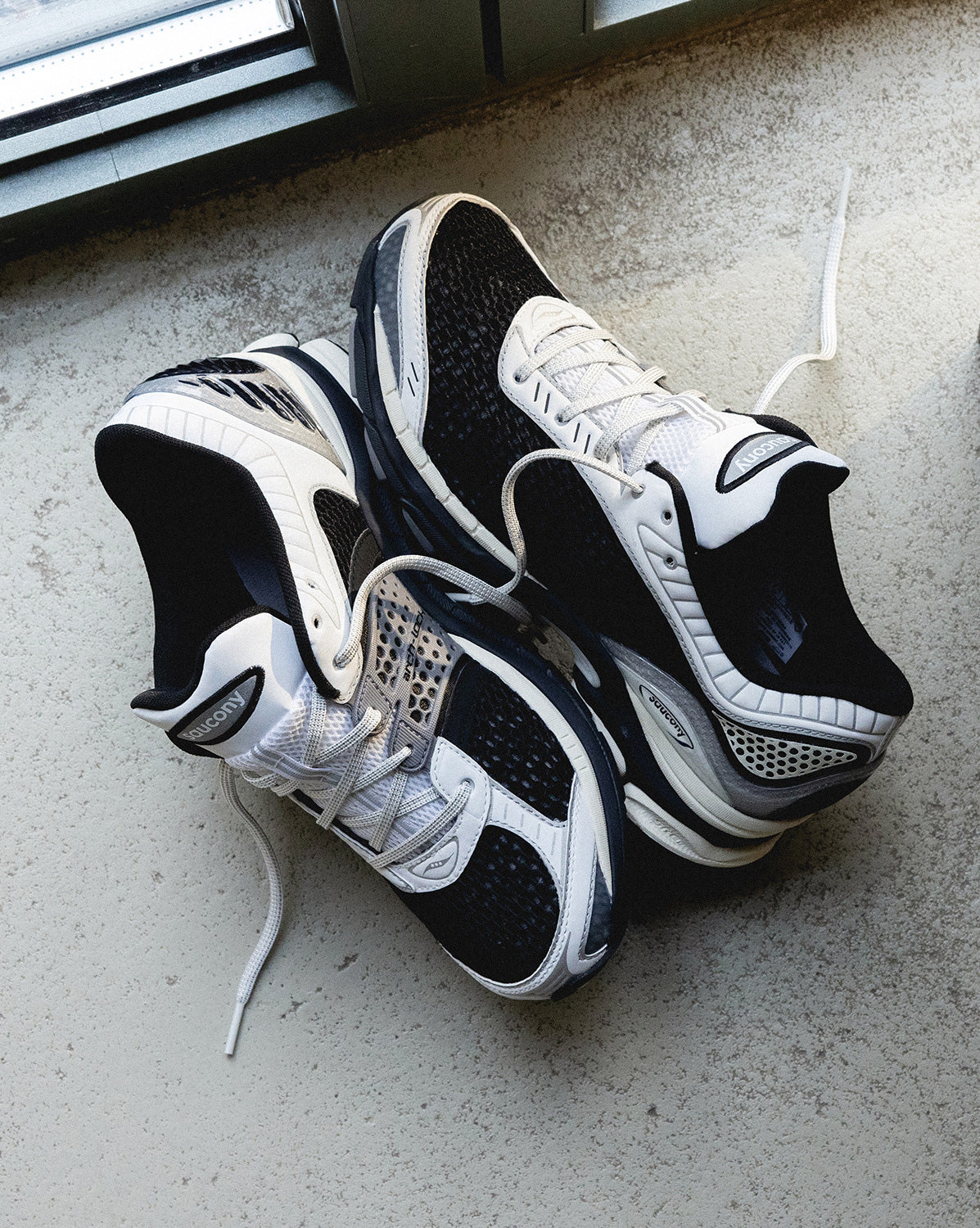 Saucony Pro Grid Paramount - Image 2