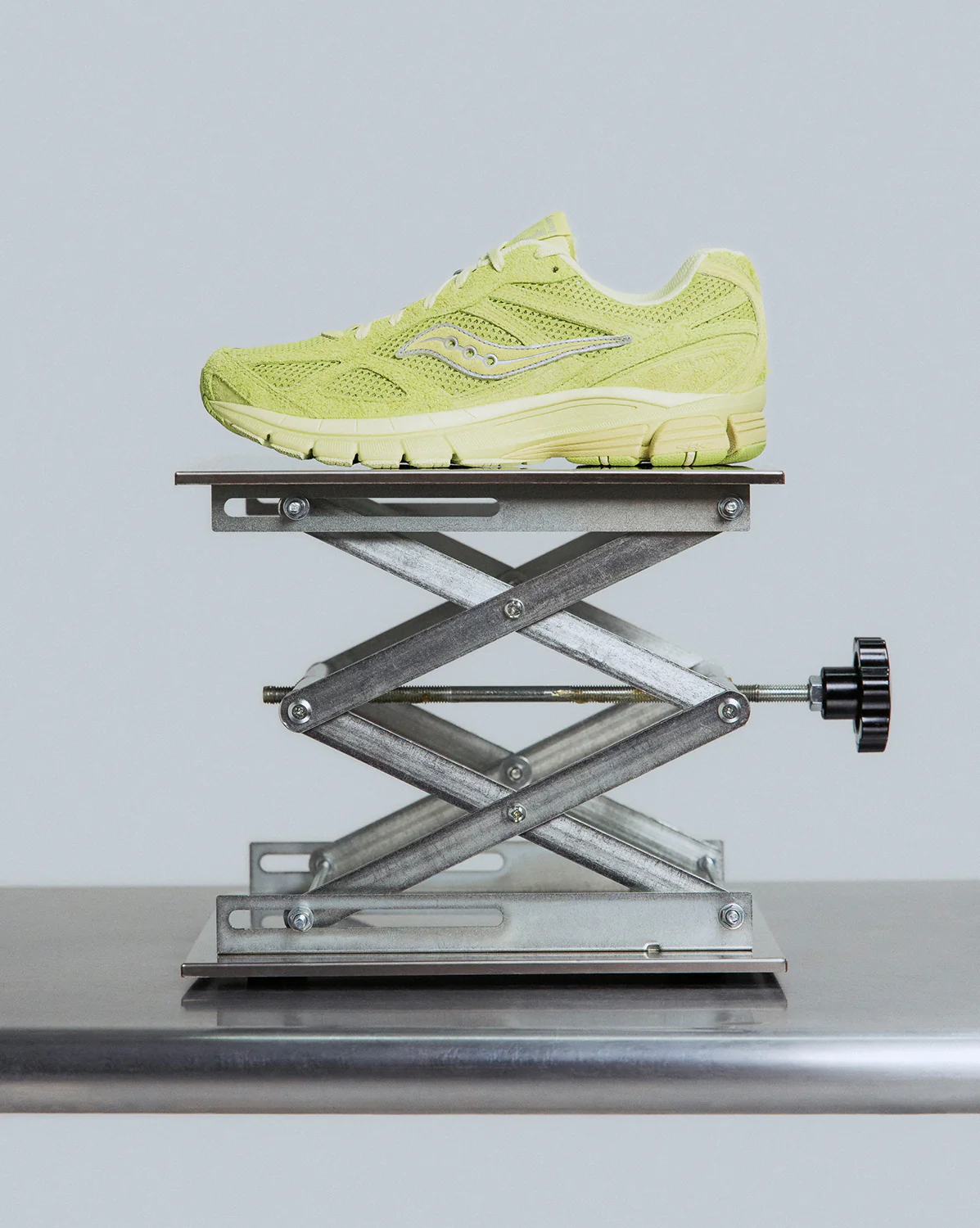 Saucony x 3sixteen Pro Grid Guide 7 - Image 2
