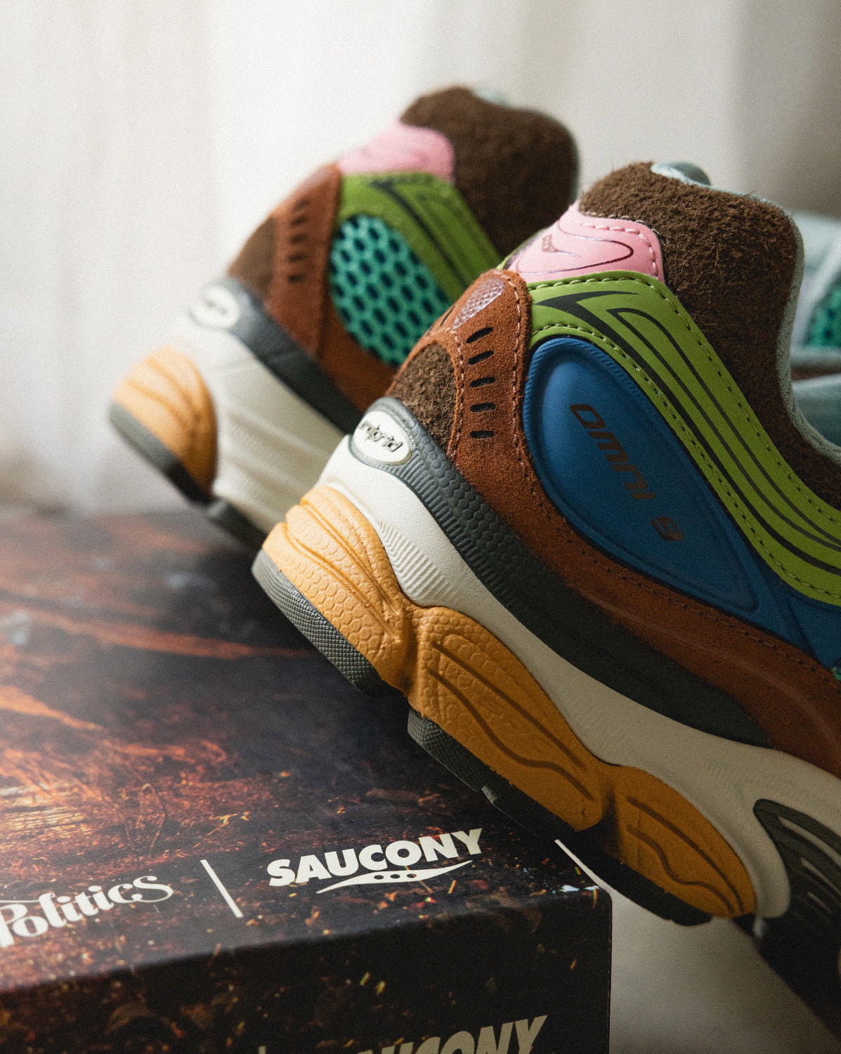 Saucony x Sneaker Politics Pro Grid Omni 9 - Image 3