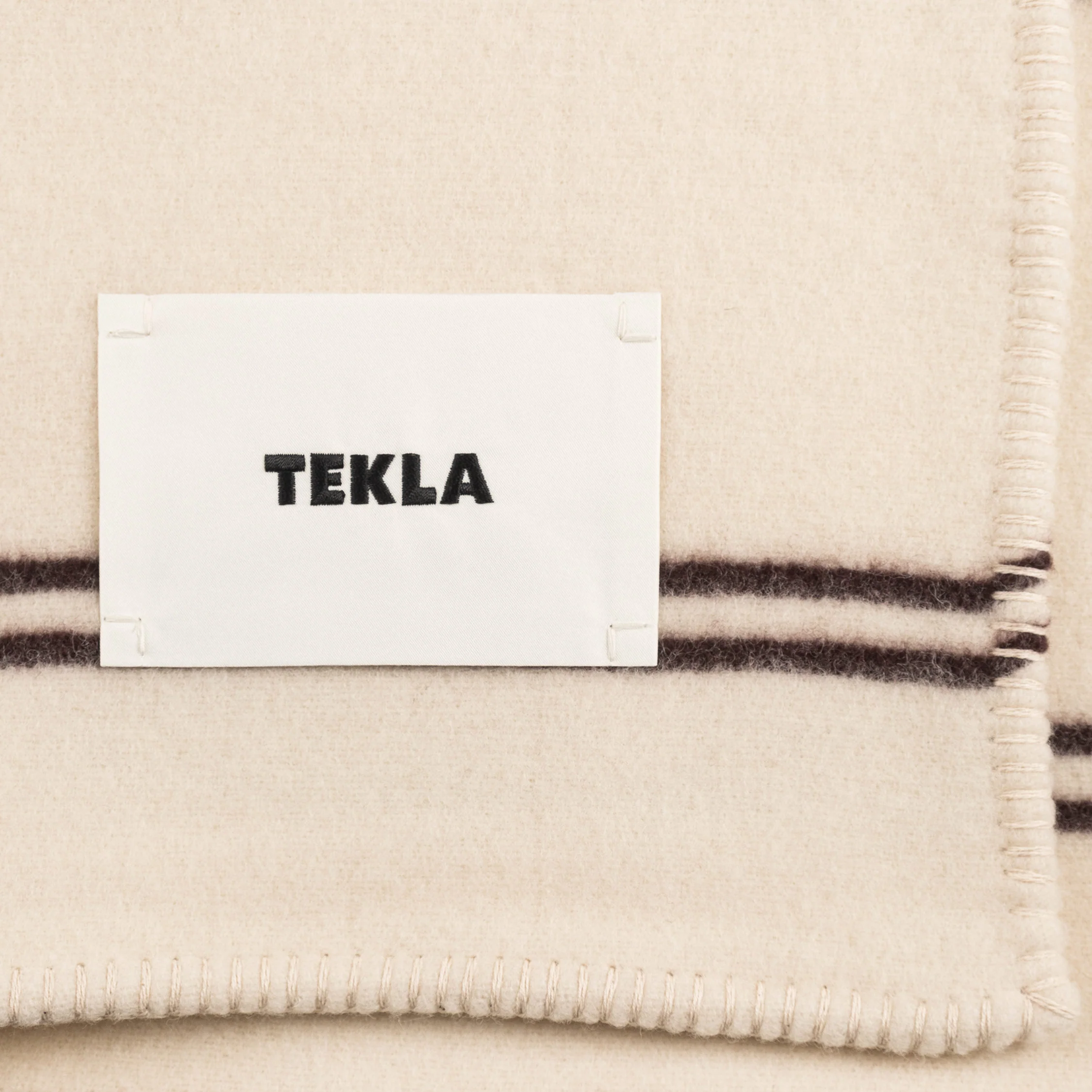 Tekla Lambswool Blanket - Image 2