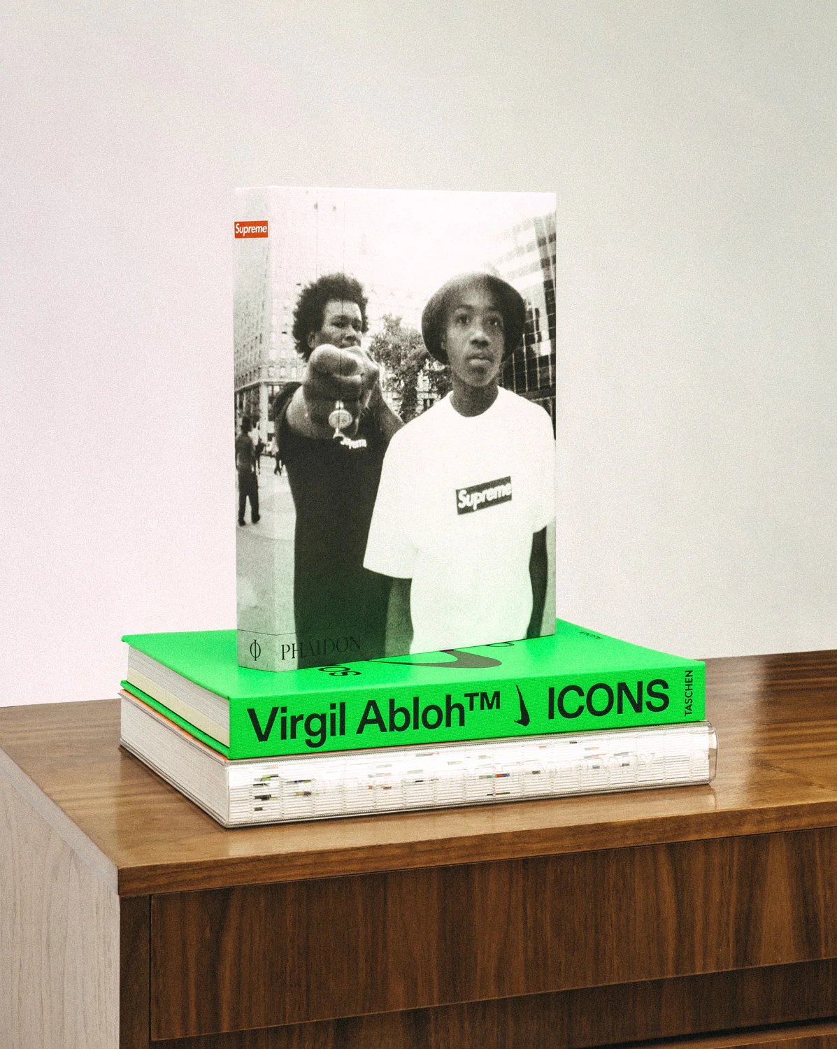 Taschen Virgil Abloh. NIKE. ICONS. - Image 6